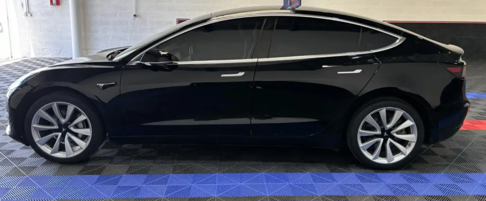 Left hand drive TESLA MODEL 3 Model 3 Dual Motor AWD Long-Range French Reg